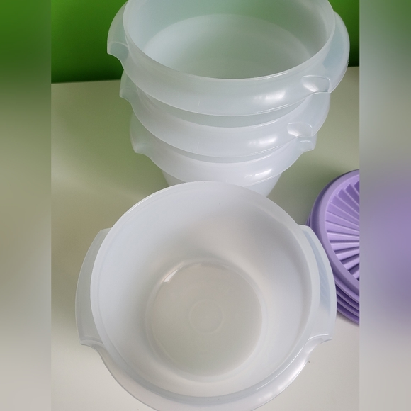 Tupperware Set of 4- 20 oz/600ml Servalier Bowls - Picture 5 of 5